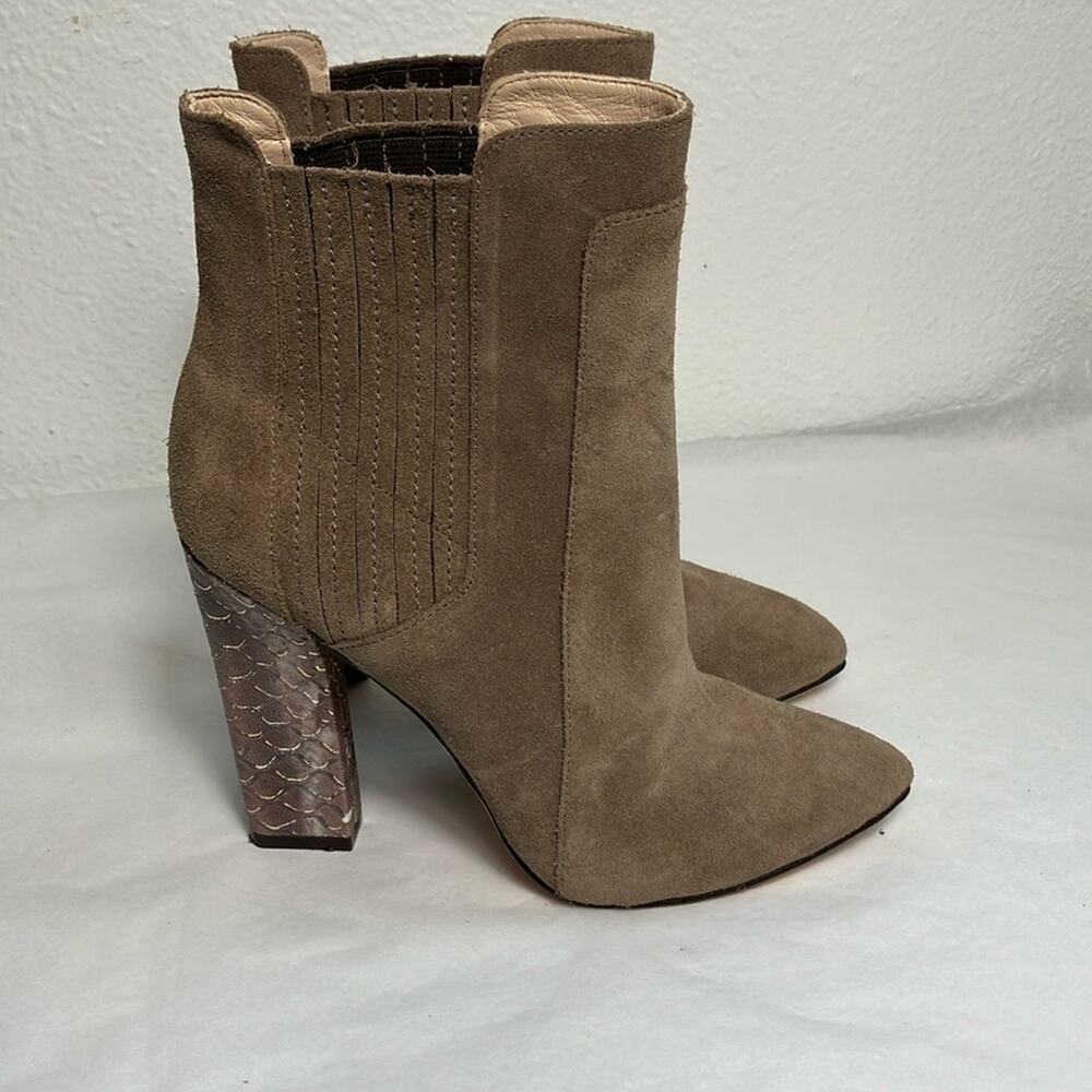 Joan‎ & David Dapraxy Taup Heeled Ankle Boots Booties Metallic Snake Skin 6